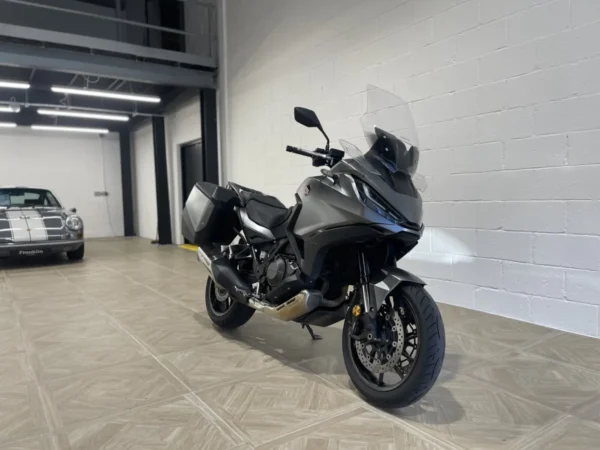 Honda NT1100